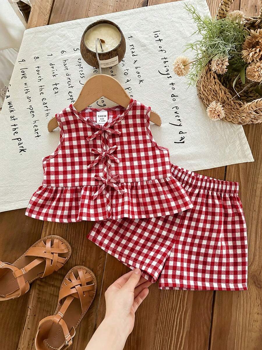 LMoss Kids Conjunto lindo de chaleco con volantes y shorts con decoración de lazo a cuadros para bebé niña - Rojo y blanco - Ver 1