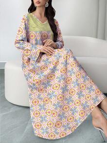 SHEIN Najma 女士优雅阿拉伯风格连衣裙，几何花卉数码印花，V领长袖，适合春秋季穿着。 - 彩色 - 查看 4