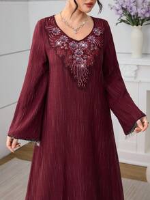SHEIN Najma V-Neck Sequin Floral Chain Tassel Accent Burgundy Dress - Burgundy - View 5