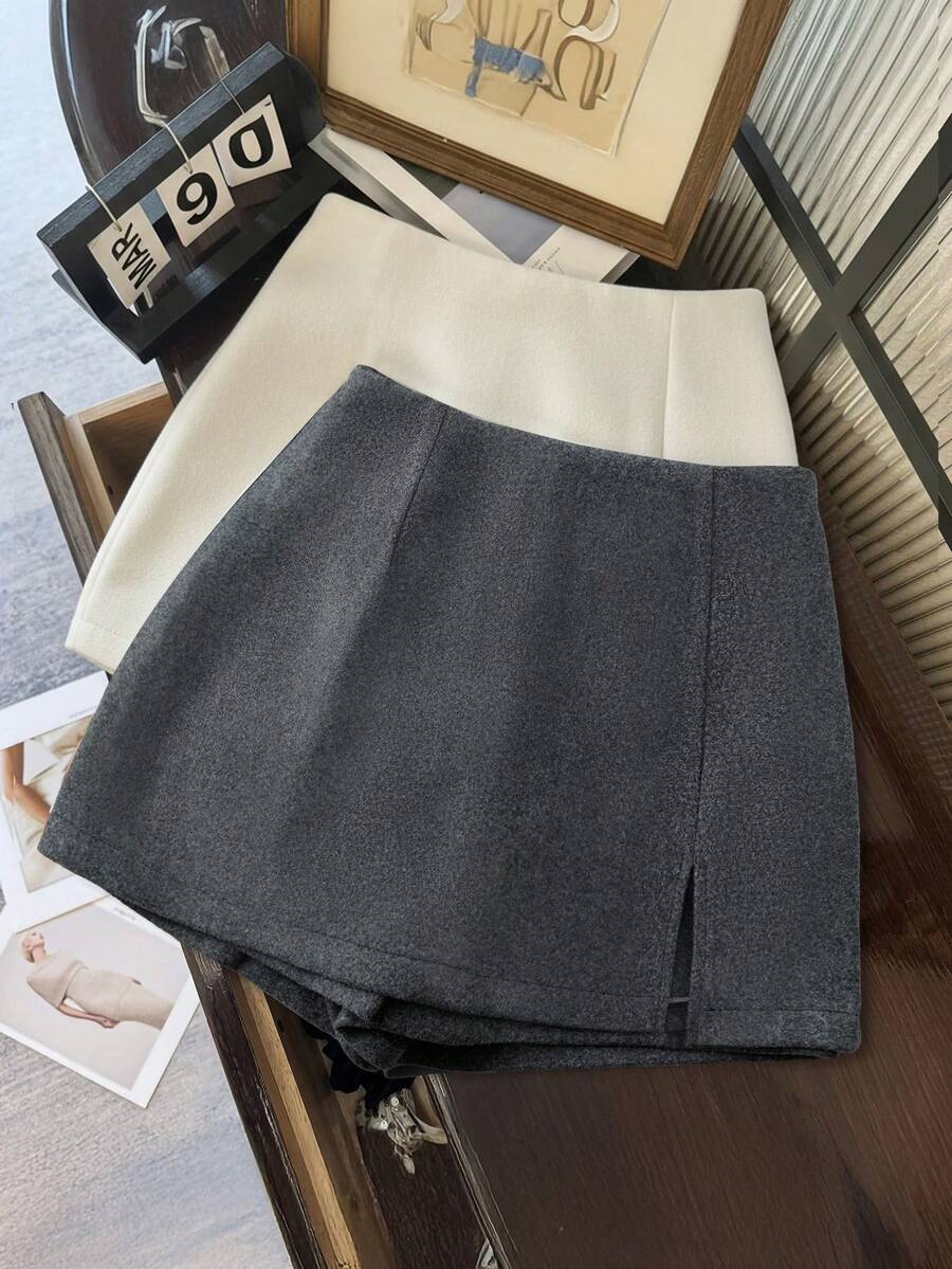 GlowEve CURVE Plus Size Women's Floral Print Casual Skirt Shorts, Versatile For Work, Commute And Daily Wear, Spring/Summer - Dark Grey - View 1