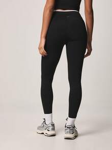 Missguided x Playboy 高腰交叉前腰带运动训练紧身裤，带品牌标志印花 - 黑與白 - 查看 2