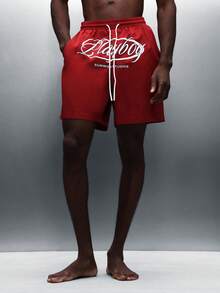 PLAYBOY X SUMWON Quần short nam in họa tiết logo chữ viết tay và có dây rút ở eo, thích hợp cho trang phục thường ngày mùa hè. - Đỏ - Xem 1