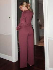 Turnttoni 休闲女士柔软抓绒领蓬松睡衣套装，长袖上衣和长裤，花卉灰色，假日季舒适优雅细节，秋冬服装 - 酒紅色 - 查看 2