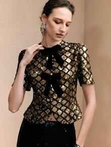 Arave 女士天鹅绒亮片褶皱腰部泡泡袖蝴蝶结设计优雅上衣，适合约会 - 金色 - 查看 5