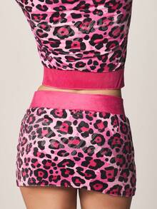 Missguided x Playboy 粉色豹纹短款连帽衫和迷你裙套装，全拉链长袖，运动休闲两件套。 - 彩色 - 查看 6