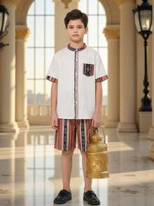 SHEIN Jellabiya de festival, ropa árabe tradicional, abaya, conjunto de camisa de manga corta y pantalones cortos casual de bloques de color y parches para niño preadolescente, chándal con camisa blanca, top básico, adecuado para primavera/verano, salidas, San Valentín, citas, viajes, vacaciones, reuniones familiares, vuelta al cole, temporada de bodas, cenas formales, fiestas de cumpleaños - Multicolor - Ver 5