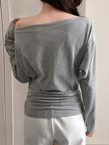 DAZY Asymmetrical Asymmetric Shoulder Design Niche Off-Shoulder Long Sleeve Cinched Waist Batwing Women T-Shirt - Grey - View 3