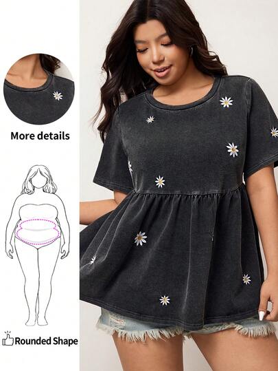 Enliva Plus-Size Women's Loose-Fitting T-Shirt With A Doll-Like Silhouette, Featuring A Washed And Distressed Floral Embroidery Detail.