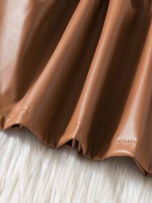 SHEIN Playful Pals 女婴立领泡泡袖两用A字连衣裙。经典A字廓形，适合各种体型的宝宝。独特的立领设计增添了一丝正式感，巧妙的泡泡袖设计则甜美俏皮。两用设计营造出视觉层次感。无论是外出还是居家休闲，这款连衣裙都能展现您宝宝活泼可爱的一面。 - 彩色 - 查看 7