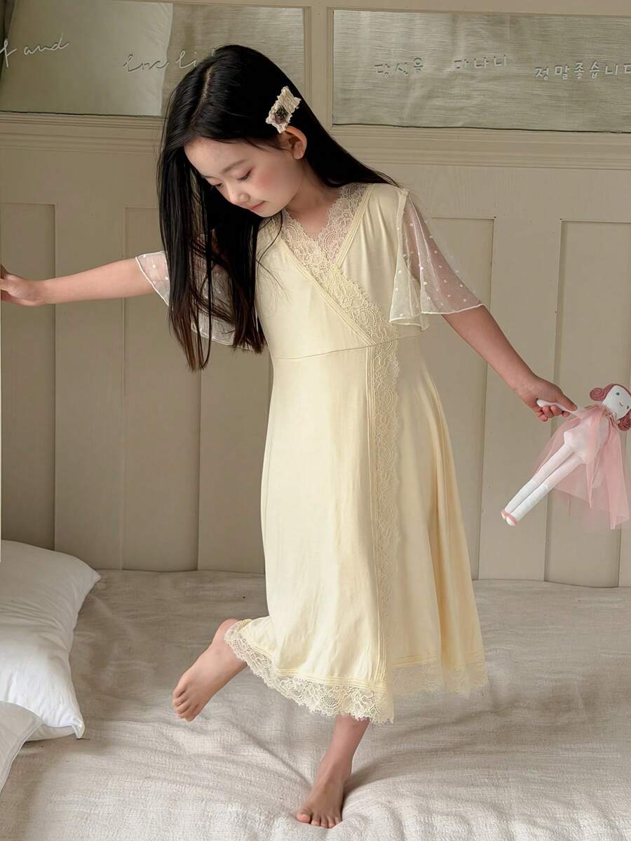 DAZY Young Girl Summer Contrast Lace Wrap Nightgown