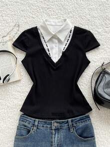 Elamini Top de punto de manga corta con cuello en V en contraste de blanco y negro - Blanco y Negro - Ver 2