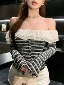 DAZY 女款黑白條紋長袖T恤，秋季優雅露肩網紗荷葉邊拼接金屬鈕扣紋理T恤，適合約會、派對 - 黑與白 - 查看 7