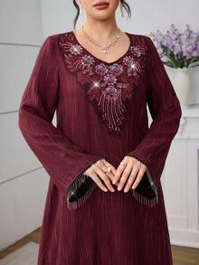SHEIN Najma V-Neck Sequin Floral Chain Tassel Accent Burgundy Dress - Burgundy - View 1