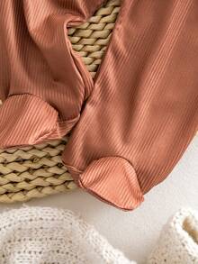 新生男婴四件套：罗纹针织圆领长袖上衣、帽子、连脚裤、围兜，休闲家居服，春夏款 - 彩色 - 查看 5