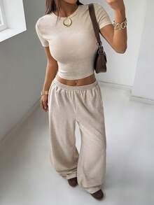 SHEIN EZwear Bộ đồ mặc nhà dệt kim tay ngắn cổ tròn màu trơn, ôm sát, dáng lửng, thích hợp mặc ở nhà. - Màu nâu  Mocha - Xem 5