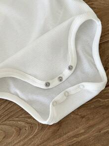 SHEIN 5件套女婴圆领短袖休闲连体衣套装 - 白色 - 查看 5