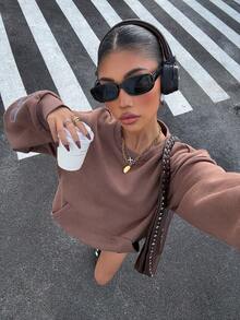 SHEIN EZwear Áo sweatshirt nữ dáng rộng, in chữ, vai rớt, túi kangaroo, cổ tròn, thời trang thường ngày, phong cách đường phố, thích hợp đi làm. - Cà phê nâu - Xem 4