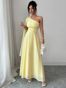 Elenzga 女士纯色雪纺衬里单肩斜袖长款飘逸披肩领褶皱腰身可调节A字无袖连衣裙，优雅复古法式浪漫简约风，适合办公室、通勤、商务、休闲、海滩、约会、下午茶、波西米亚风、中东风情等场合，春夏新品 - 鵝黃色 - 查看 3