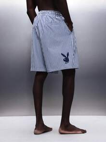 PLAYBOY X SUMWON Quần short mặc nhà dáng rộng, kẻ sọc dọc, cạp chun, xẻ tà hai bên, thích hợp cho mùa hè mặc thường ngày. - Xanh và trắng - Xem 1