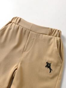 两件套男童休闲恐龙刺绣短袖polo衫，柔软舒适的恐龙刺绣短裤，配腰带，绅士风格，适合上学、休闲、度假、旅行、放松、日光浴、夏季等场合。 - 白色 - 查看 7