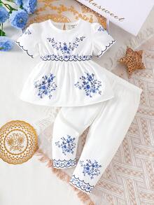 SHEIN 女婴T恤套装，可爱短袖上衣和裤子两件套，白色底蓝色花边，传统风格，柔软针织面料，适合派对、聚会、正式场合和休闲穿着，阿拉伯传统婴儿服装 - 白色 - 查看 3