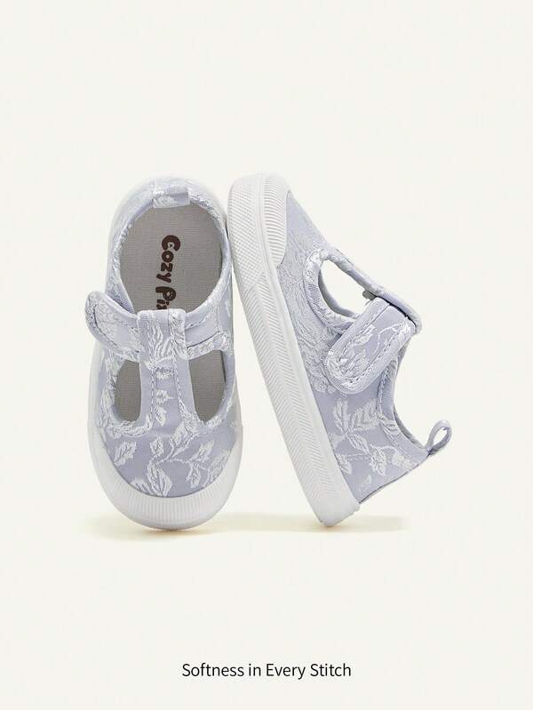 Cozy Pixies 一双女童灰色碎花印花时尚百搭易穿魔术贴舒适休闲T字带布鞋，适合日常外出和旅行