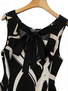 GlowEve CURVE 女士抽象艺术涂鸦印花露背系带无袖连衣裙，适合夏季与朋友早午餐、万圣节派对、街头休闲装扮 - 彩色 - 查看 5