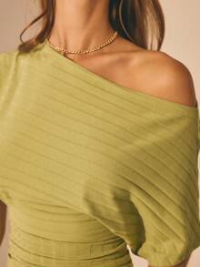 Aralina Women's Wide Neck Batwing Sleeve Ribbed Jersey Cinched Waist Top Cute Going Out Top For Women Everyday Casual Top Women's T-Shirt Festival Outfit Vacation Top Party Outfit - Green - View 3