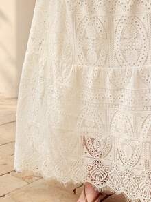 MOTF PREMIUM 女士镂空刺绣浪漫蕾丝半身裙 - 白色 - 查看 2