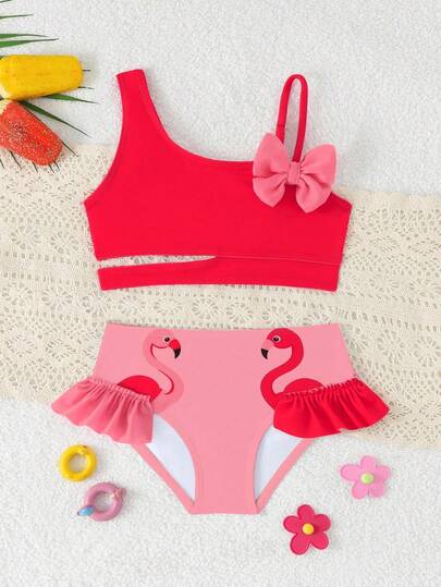 SHEIN Young Girls One-Pieces Cute Red Flamingo Print Knit Digital Two-Piece Set (Top + Briefs) Fashionable, Casual, Refined, And Elegant, Perfect For Ladies. Ideal For Swimming, Summer Vacations, Beach Outings, Poolside Activities, Summer Party Gatherings, And Leisurely Getaways 2 Pieces Ruffled Flamingo Swimwear Girls Two Pieces Swimwears With Ruffles Flamingo Print Bikini Girls Ruffled Swimwear For Girls