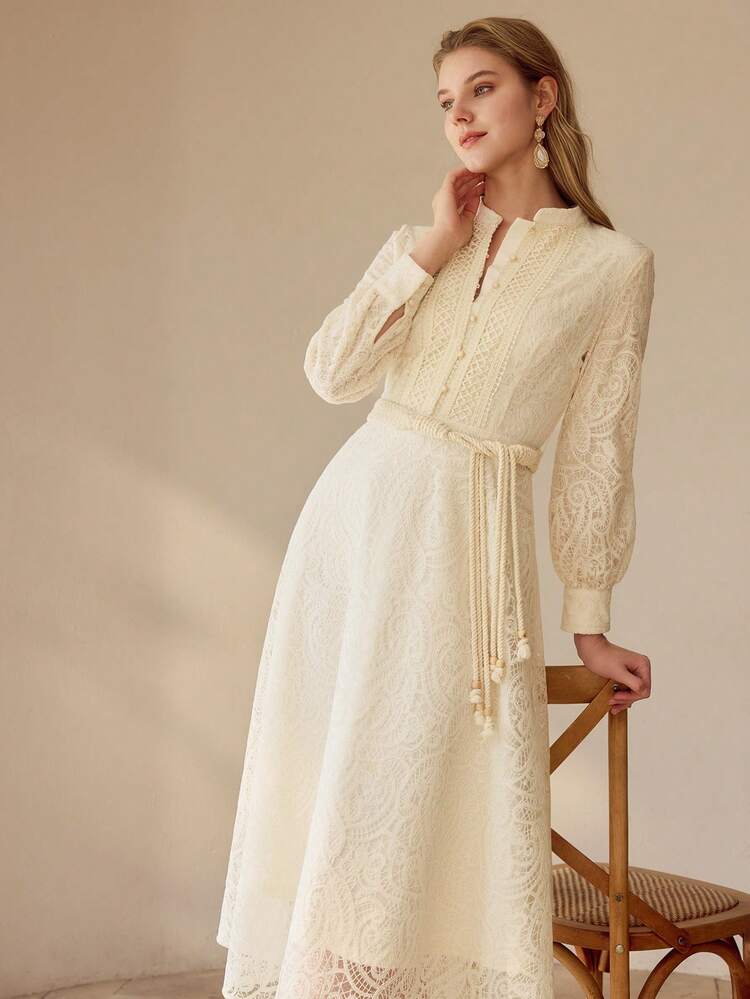 VESTIDO ELEGANTE DE ENCAJE Y PARCHES DE LONGITUD MEDIA PARA MUJER