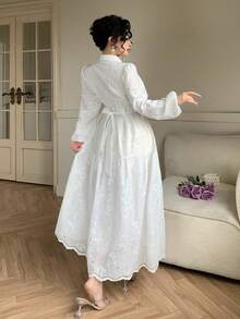 DAZY Robe élégante pour femmes avec patchwork en dentelle, col en V et manches bouffantes, printemps/été