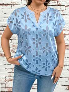 SHEIN Clasi 大码女式夏季休闲度假提花V领蝙蝠袖宽松衬衫 - 淺藍色 - 查看 6