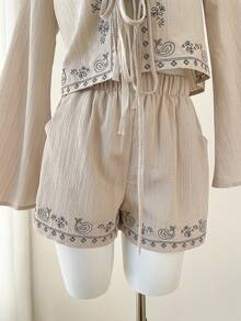SHEIN EZwear Summer Outfit 2pcs Set: Light Apricot V-Neck Embroidered Twist Front Long Sleeve Top And Slant Pocket Shorts - Apricot - View 5