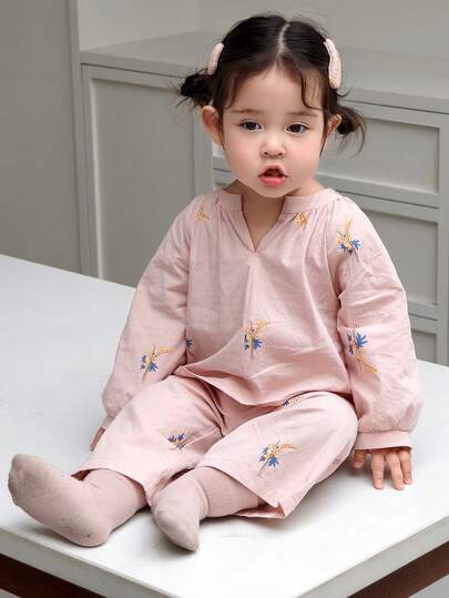 DAZY 婴幼儿女童V领碎花休闲衬衫和宽松长裤舒适韩版家居服