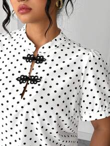 Elenzga Áo kiểu nữ cỡ lớn màu trắng chấm bi, cổ cài cúc, tay phồng, dáng rộng, thanh lịch, retro, thích hợp cho mùa xuân/hè. Áo sơ mi nữ tay ngắn chấm bi, áo nơ, áo chấm bi. - Nhiều màu - Xem 1