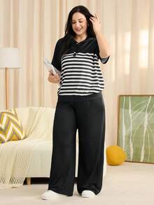Momelise Bộ đồ nữ cỡ lớn họa tiết kẻ sọc tay ngắn cổ bẻ dáng suông kết hợp với quần ống rộng, trang phục thoải mái thường ngày, đi làm và dễ phối đồ, thích hợp cho mùa xuân. - màu đen - Xem 1
