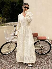 Livesso Frühlings- und Sommer-Loose Lässig Urlaubsstil Hohlspitze Kleid mit geraffter Taille, weißes knöchellanges Kleid für Frauen - Beige - Übersicht 5