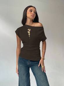 Aloruh 女士纯色斜肩褶皱设计时尚衬衫 - 咖啡棕 - 查看 6