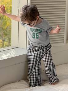 DAZY 男童休闲英文字母印花短袖T恤和格子宽松睡裤套装 - 灰色 - 查看 7