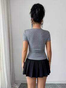 Elenzga 不对称褶皱方领修身开衩下摆短袖T恤 - 灰色 - 查看 2