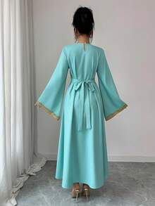 Elenzga 女士优雅金色蕾丝边V领装饰连衣裙，A字廓形凸显腰线，撞色蕾丝边设计，春夏新款，女士圣诞派对装扮，适合情人节约会、下午茶、通勤、派对、感恩节、返校季、乡村音乐节、约会之夜、生日及日常穿着。另有土耳其蓝连衣裙、阿拉伯风格连衣裙可供选择。 - 綠色 - 查看 2