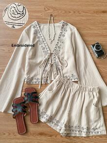 SHEIN EZwear Summer Outfit 2pcs Set: Light Apricot V-Neck Embroidered Twist Front Long Sleeve Top And Slant Pocket Shorts - Apricot - View 9