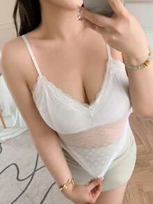 Dazy Plus 加大码弹力紧身网纱露脐吊带背心内衣女款 - 白色 - 查看 6