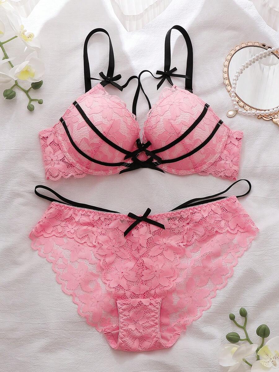 粉色和黑色蕾丝内衣套装，镂空钩编工艺，性感细肩带设计，亲肤贴身，女士内衣套装 - 粉色 - 查看 1