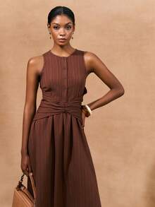 Zivah Vestido de línea A con cuello redondo, sin mangas, cintura cruzada y fruncido, de tela texturizada con rayas verticales en color marrón oscuro, para primavera y verano 2026, estilo casual de negocios - Café integral - Ver 6