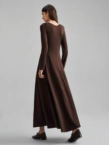 Ontre 2026春夏女士长裙，简约优雅都市时尚，百搭通勤通勤春夏时尚纯色收腰长袖连衣裙，A字廓形，开衩设计，露肩领口，适合派对、情人节等场合，潮流畅销女士长裙 - 咖啡棕 - 查看 3