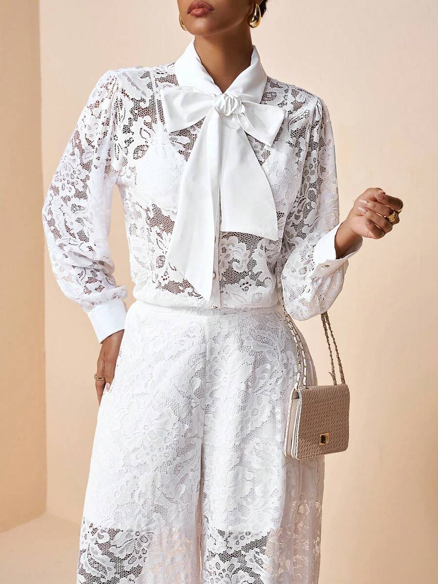 Zivah 2025秋季新款音乐节蕾丝拼接系领优雅长袖上衣和裤子套装 - 白色 - 查看 1