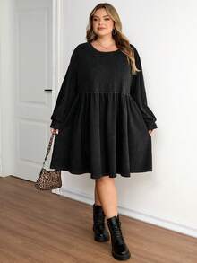 SHEIN CURVE+ Đầm dáng chữ A cổ tròn, chất liệu vải wash, cỡ lớn, kiểu dáng thường ngày, in họa tiết bông tuyết. - màu đen - Xem 3