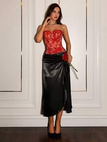 Glamine Damtopp med enfärgad snörning och åtsittande bandeau-krage - Bourgogne - Visa 4